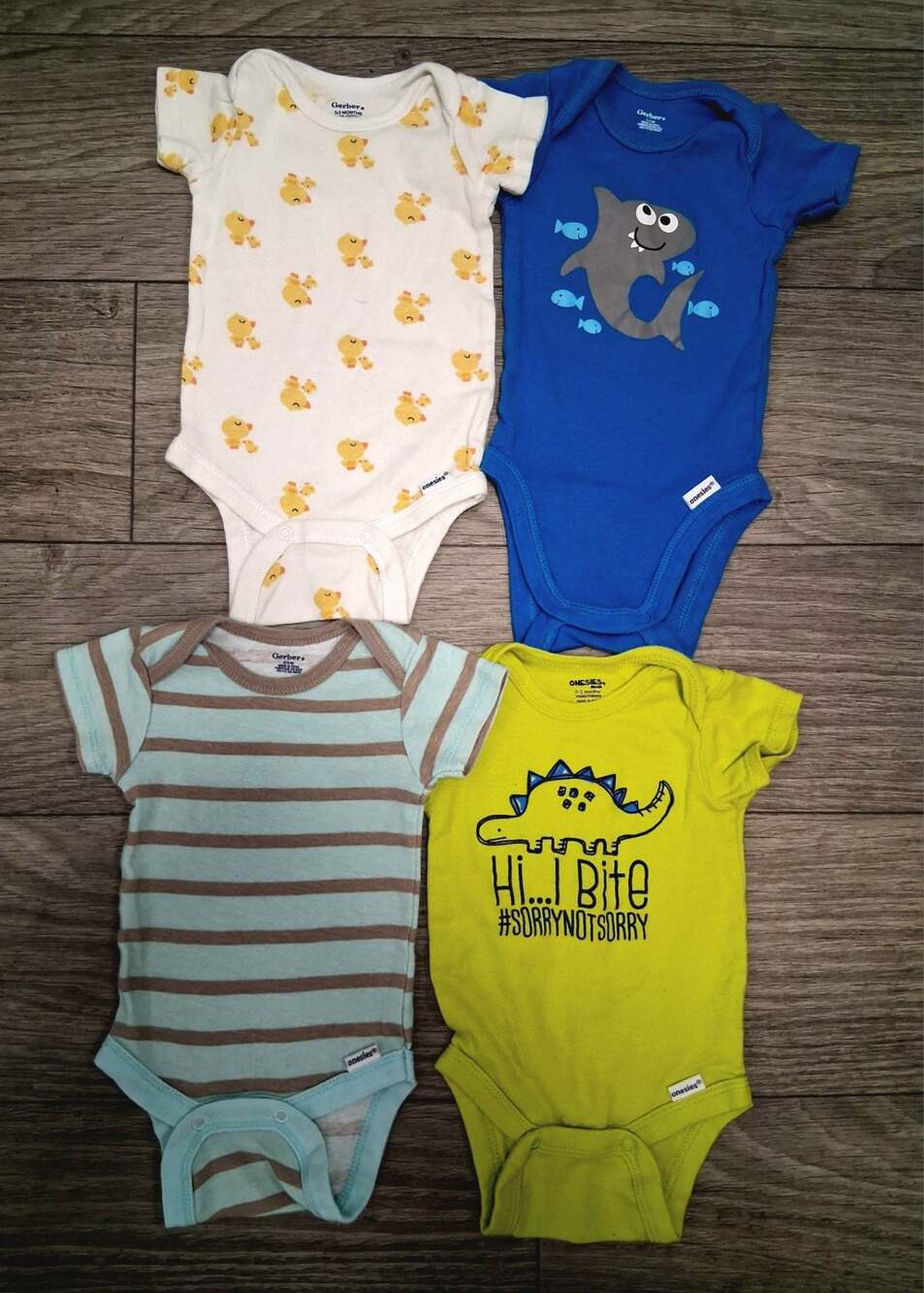 Gerber Baby Boys Short Sleeve Onesies Bodysuits 4-Pack Size 0-3 Months